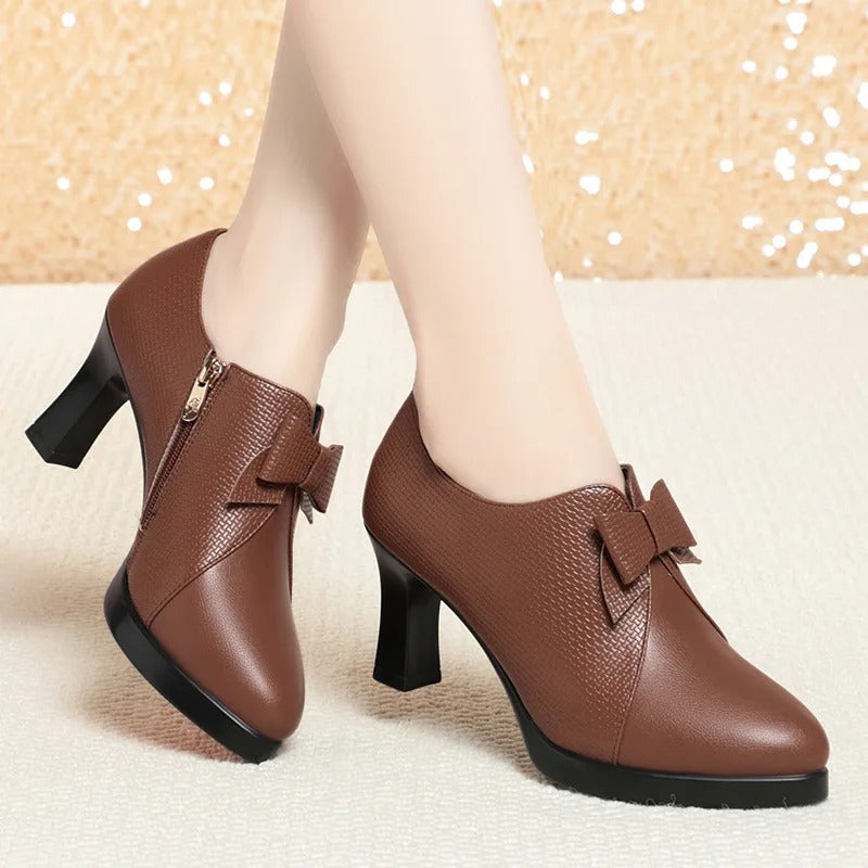Retro Platform Pumps